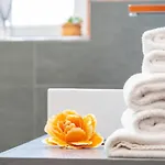 Colours & Rooms, Verelite