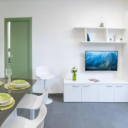 Colours & * サンレモ