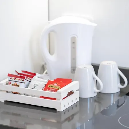 アパート Colours &