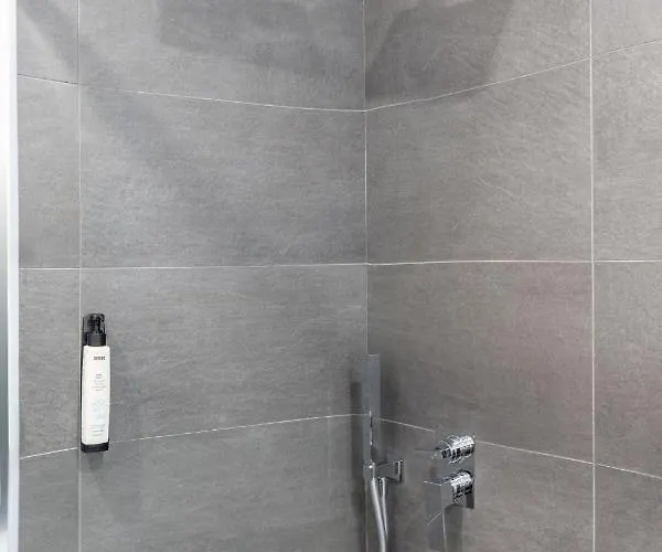 Colours & Apartment Sanremo